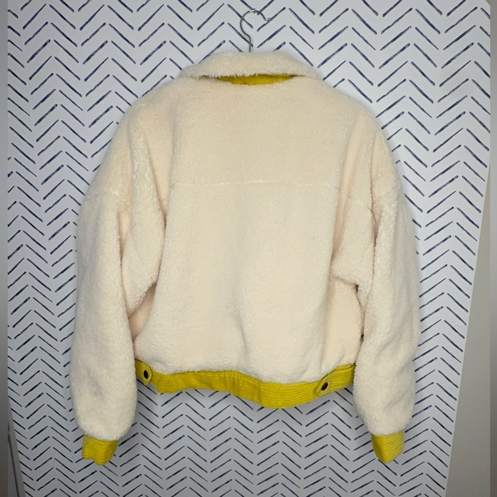 NWOT Leslie Corduroy-Trimmed Sherpa Jacket Yellow White Size M - Picture 3 of 6